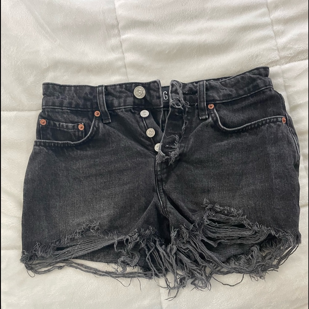 WOMESNS BDG BLACK JEAN SHORTS (UO EXCLUSIVE)